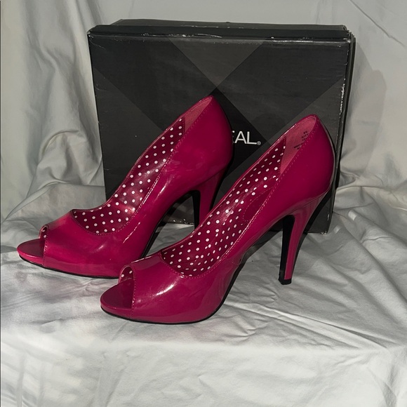 Xappeal Fuchsia Peep-Toe Heels - Picture 1 of 5